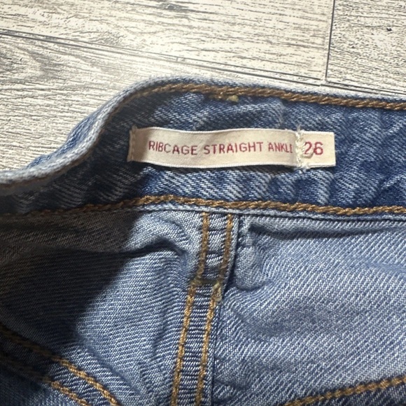 Levis Jeans Womens 26W 27L Premium Ribcage Straight Ankle Distressed Button Fly - Picture 11 of 16